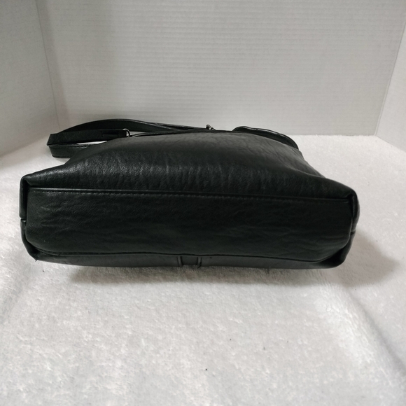 Jessica Simpson Elegant Black Crossbody Bag - Picture 4 of 10